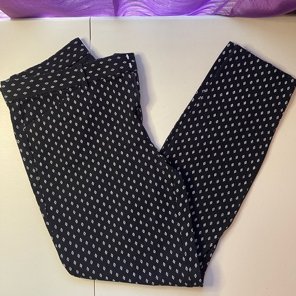 GAP Pants - NWOT Gap women’s signature skinny stretchy pants